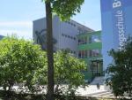 schuleaussen3.jpg